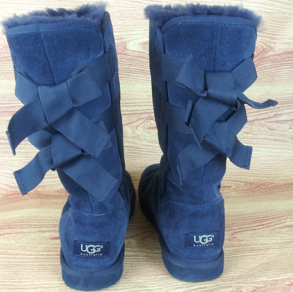 **SOLD SOLD**UGG Everleigh Bailey Bow Navy Talot 5 - Picture 2 of 8